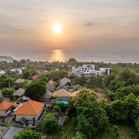 Balangan Beach Villa Idaman Bungalows Jimbaran Exteriör bild