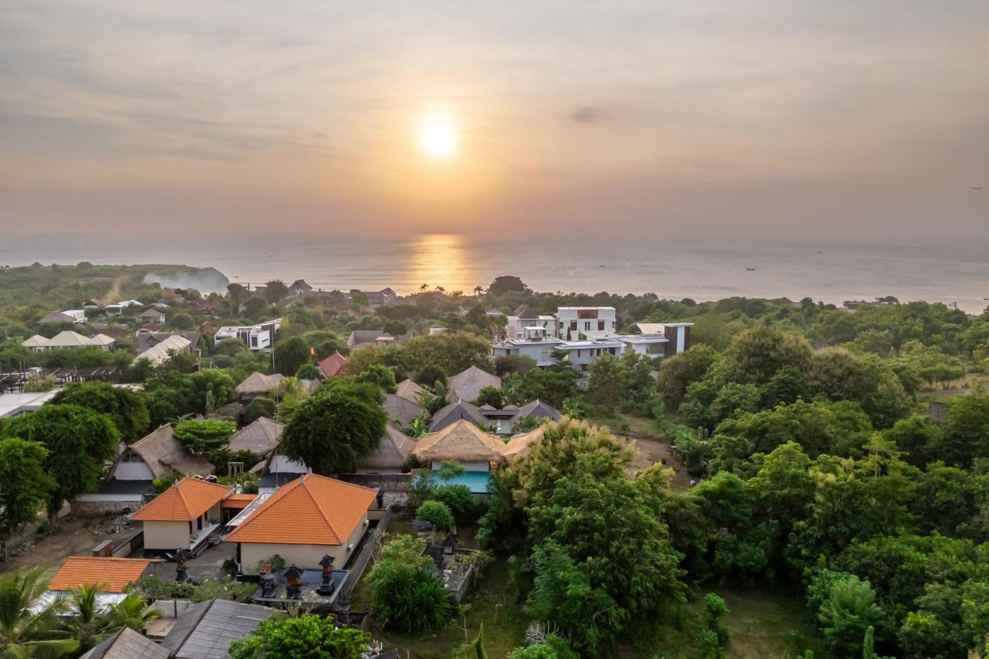 Balangan Beach Villa Idaman Bungalows Jimbaran Exteriör bild