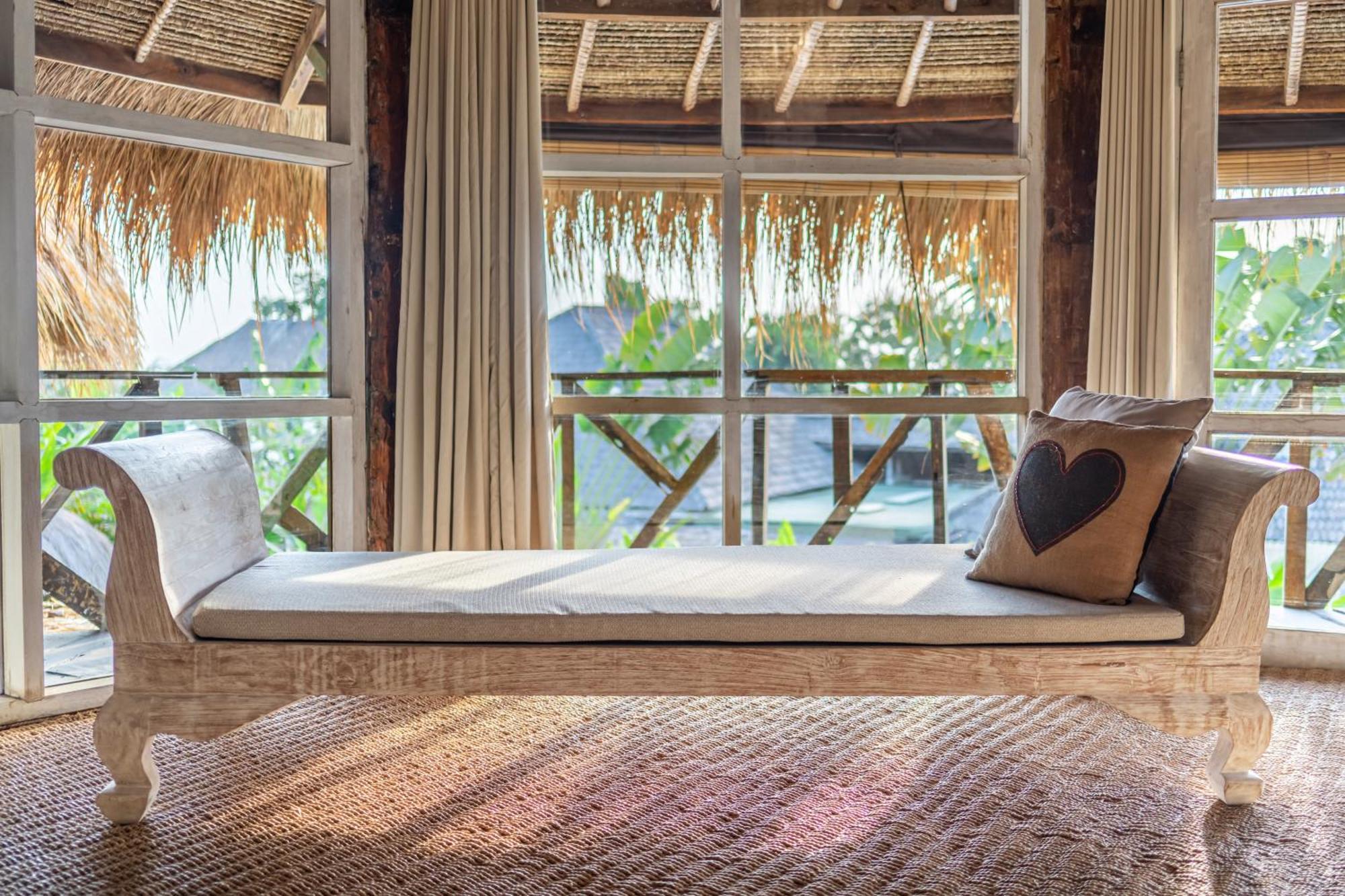 Balangan Beach Villa Idaman Bungalows Jimbaran Exteriör bild